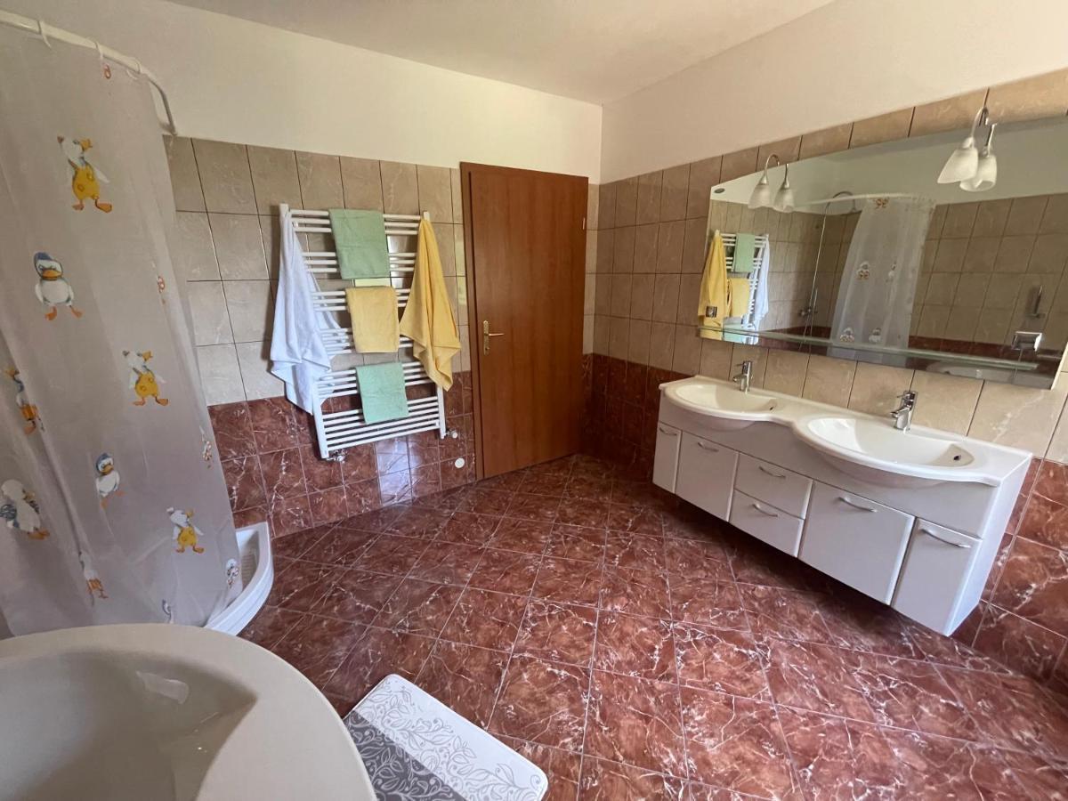 אנקראן Apartma Vatovec מראה חיצוני תמונה